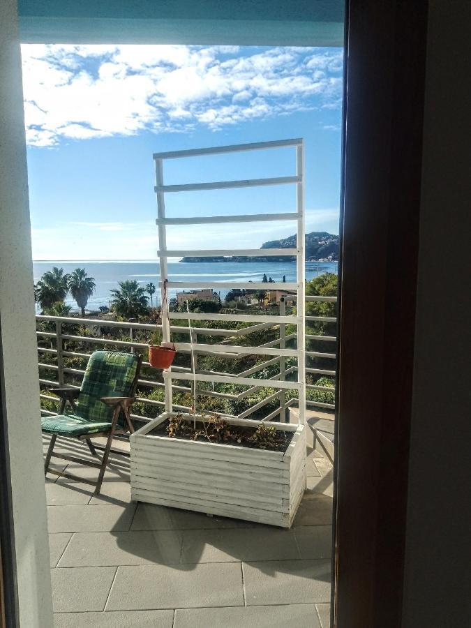 Lube Beach Home Letojanni Exterior photo